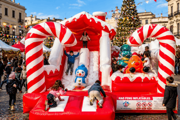 noleggio-castello-gonfiabile-natale-piazza