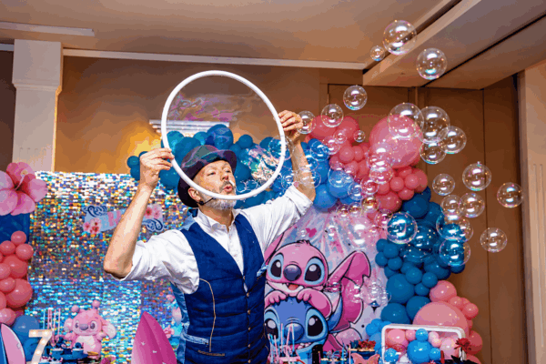 Spettacolo-Bolle-Animazione-Compleanno-bambini-Festa.png